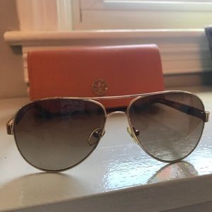Tory Burch aviators